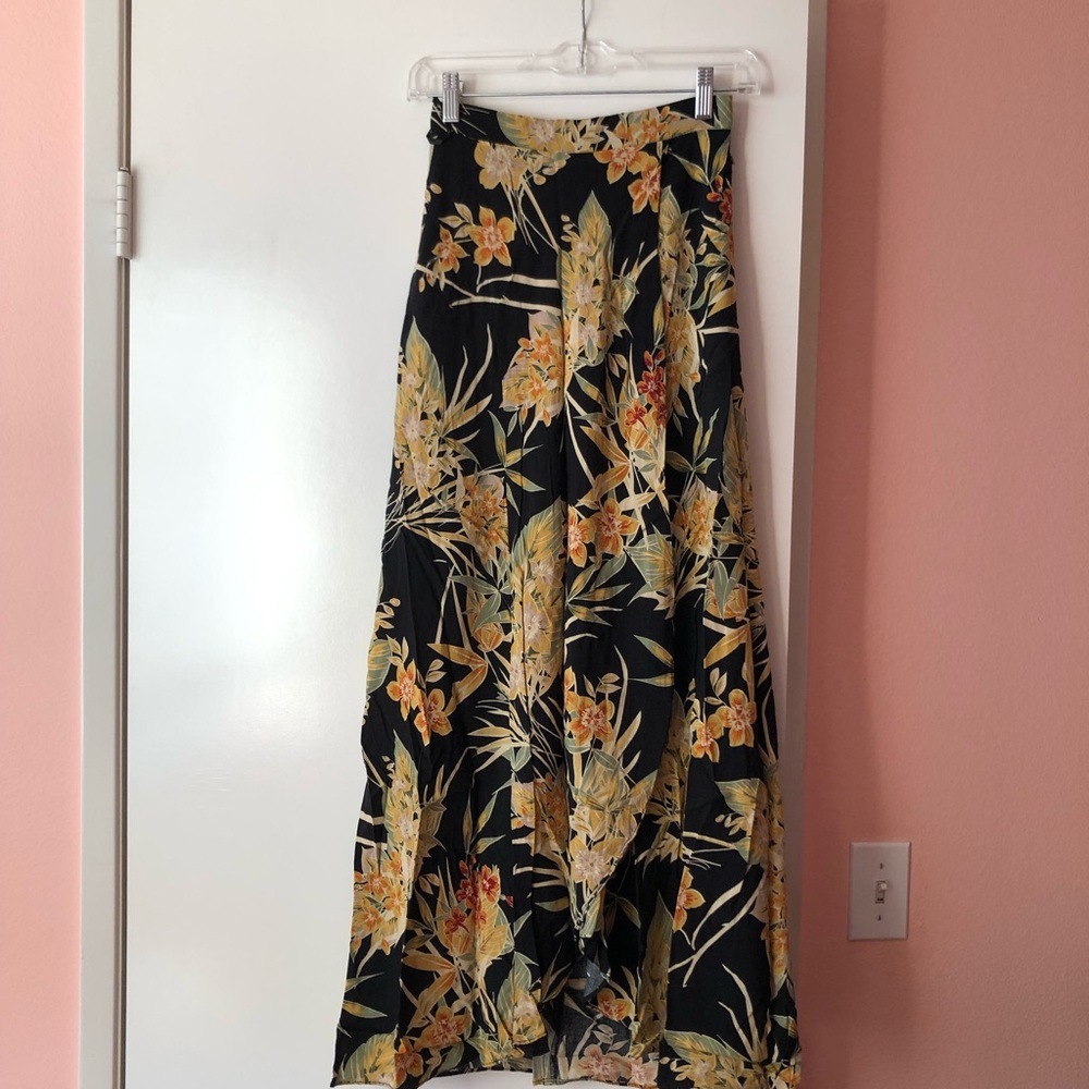 LULU’S - tropical two piece set (size s) - Picture 7 of 8